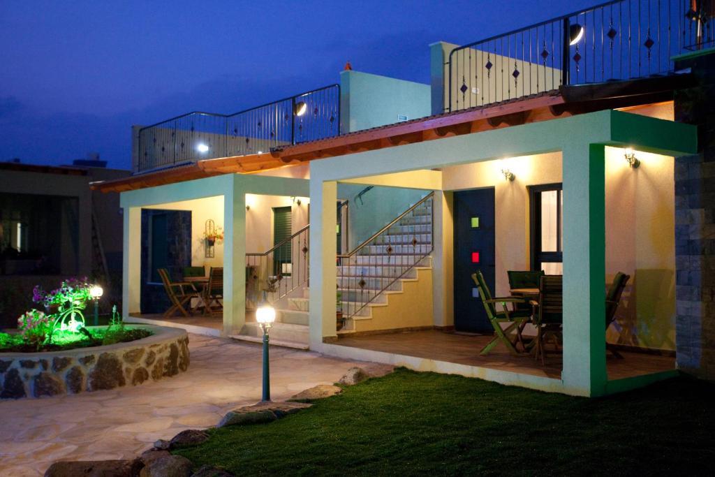 Tenebagolan Suites Zimmers Had Nes Ngoại thất bức ảnh