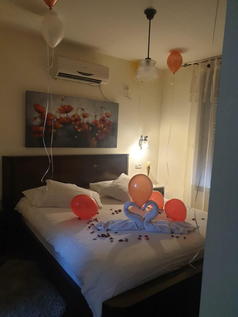 Tenebagolan Suites Zimmers Had Nes Ngoại thất bức ảnh
