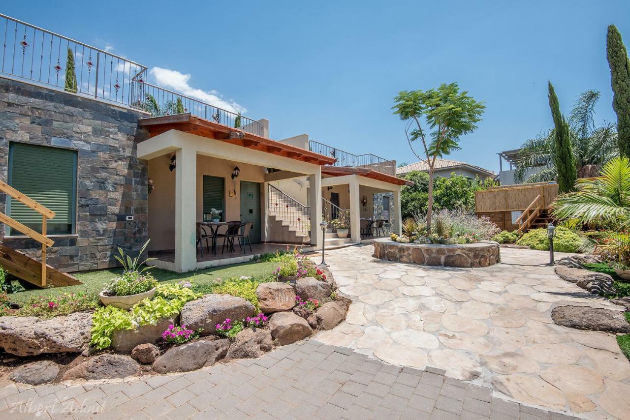 Tenebagolan Suites Zimmers Had Nes Ngoại thất bức ảnh